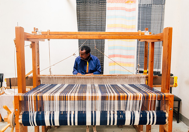 weaving loom in textile industry