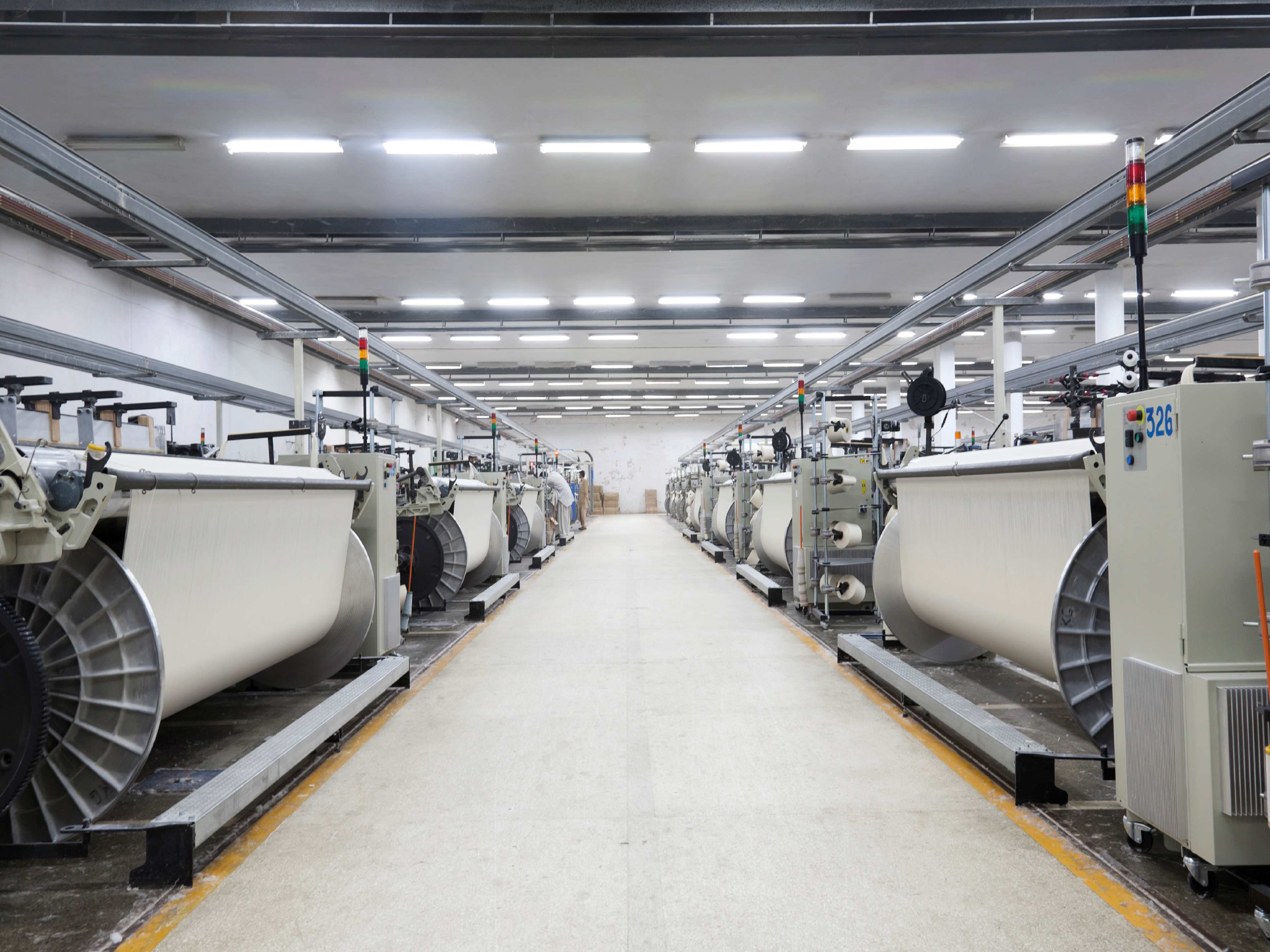 fabric cutting machine from SUNTECH Textile Machinery